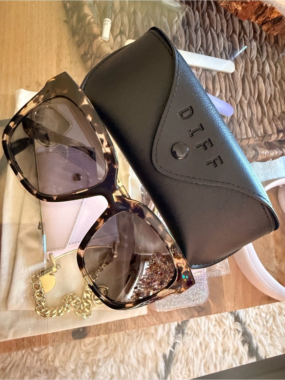 Diff Eyewear Women's Tortoiseshell Sunglasses with Brown Gradient Lenses